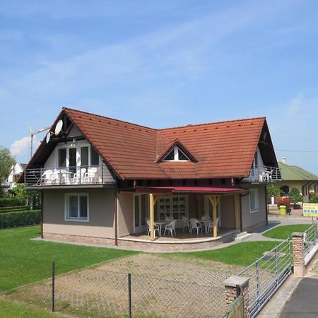 Beach Ap 2 Balatonlelle Bagian luar foto